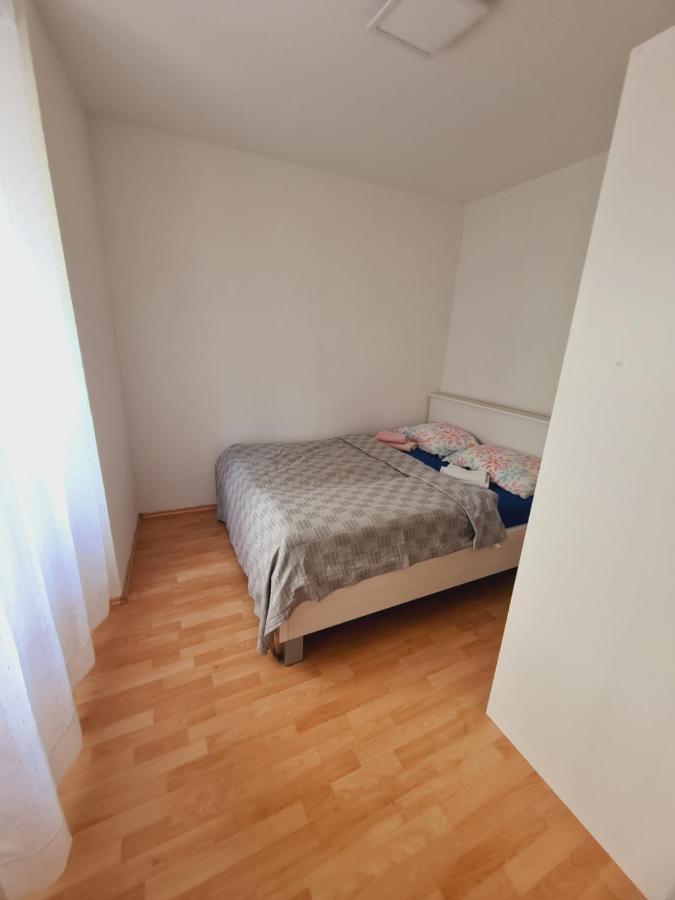 Apartmani Luka Crikvenica Eksteriør billede